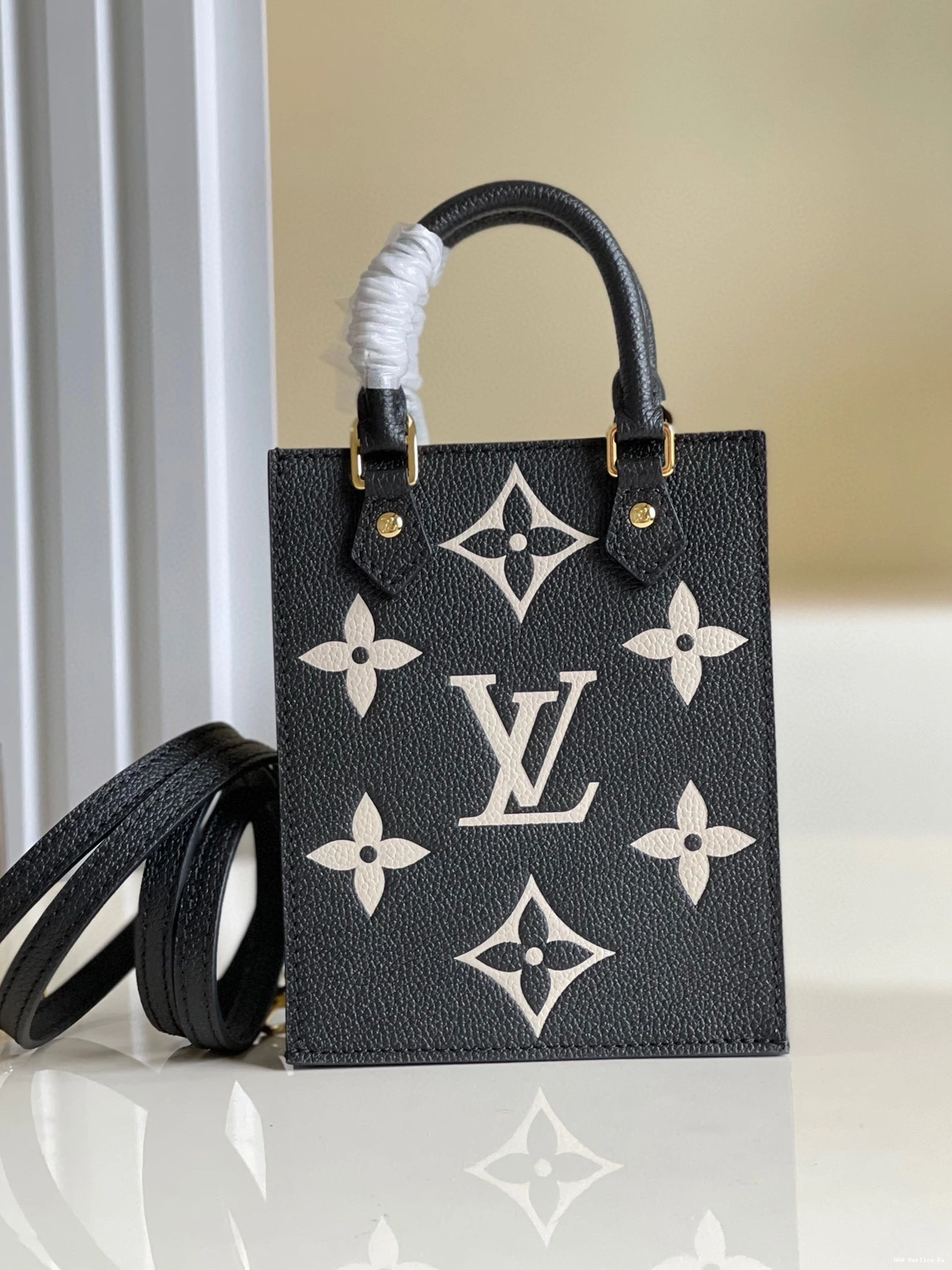 AAA Replica Ru VUITTON SAC LOUIS PETIT PLAT 0804